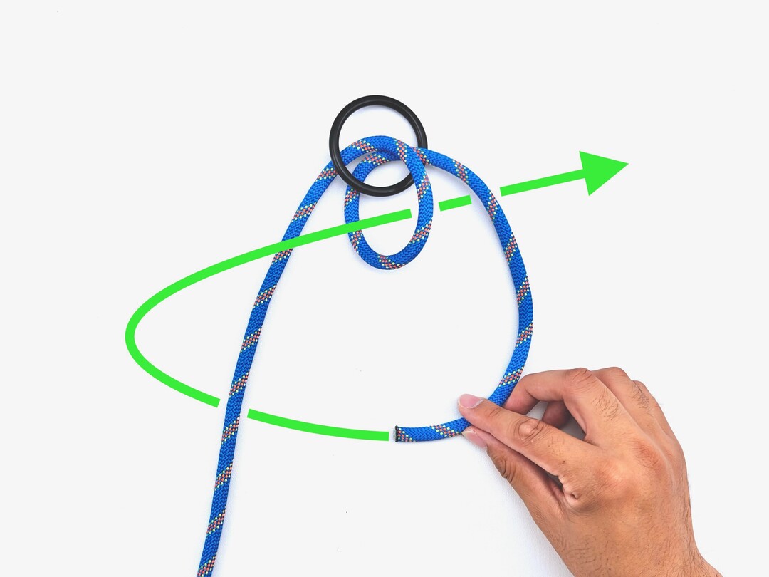 Step 2 of tying the Anchor Hitch knot - detailed visual instruction