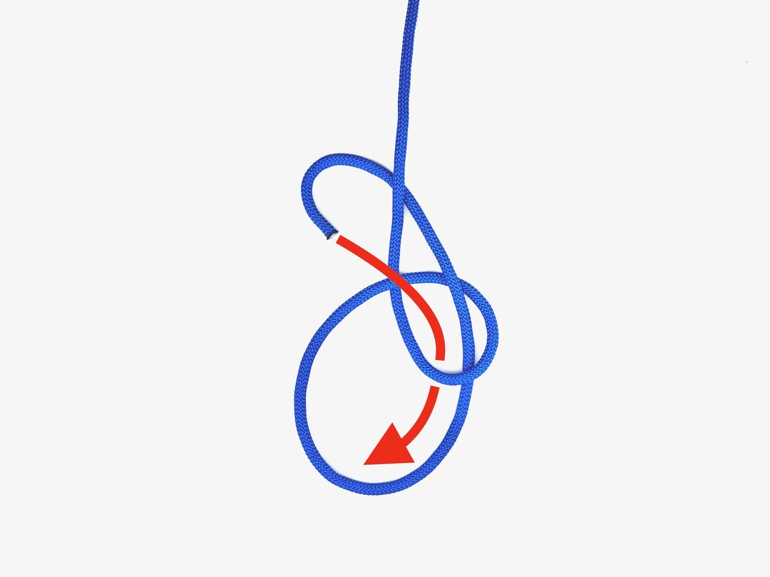 Step 3 of tying the Bowline (One Hand) knot - detailed visual instruction
