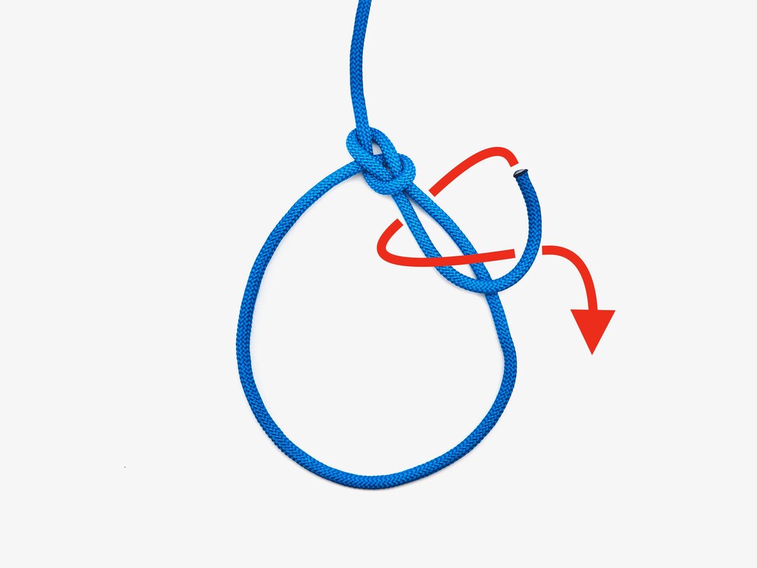 Step 2 of tying the Bowline with Stopper knot - detailed visual instruction
