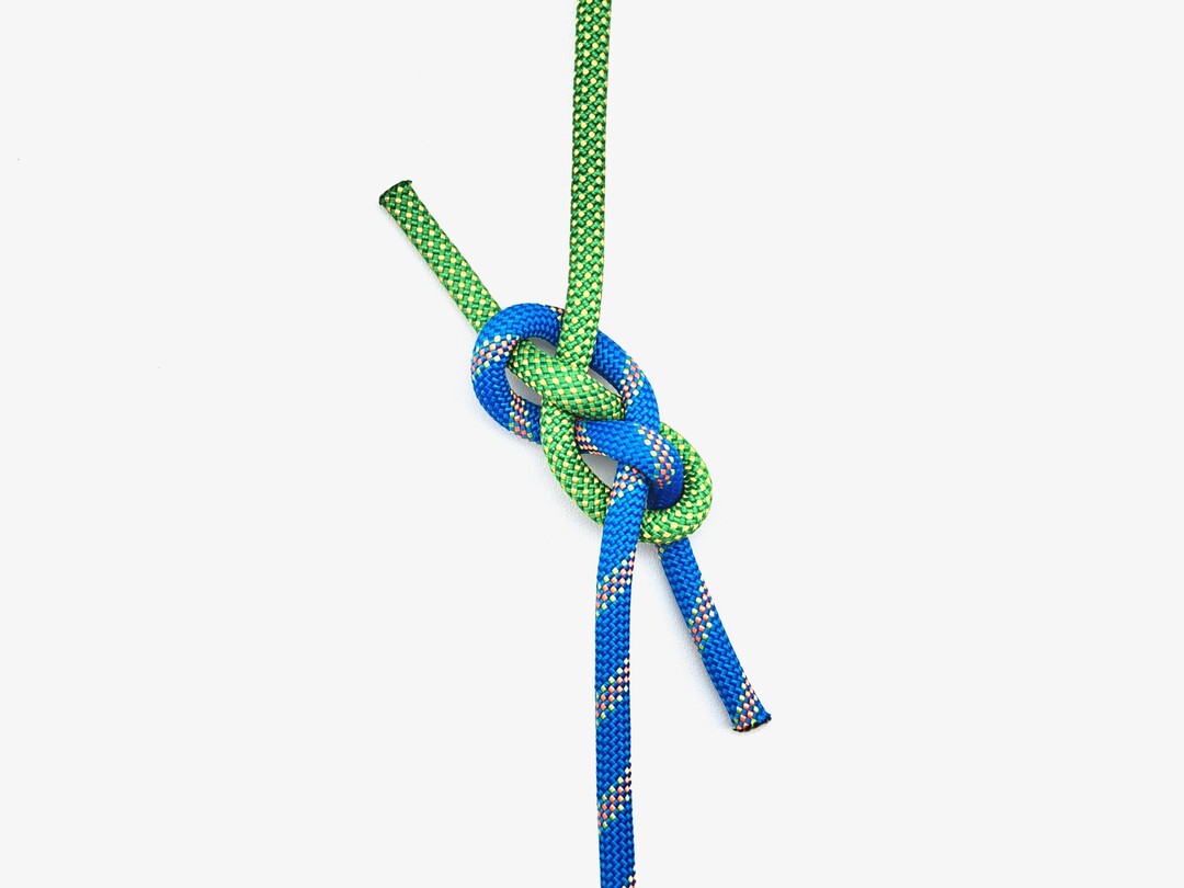 Carrick Bend - Knot tying guide with detailed instructions