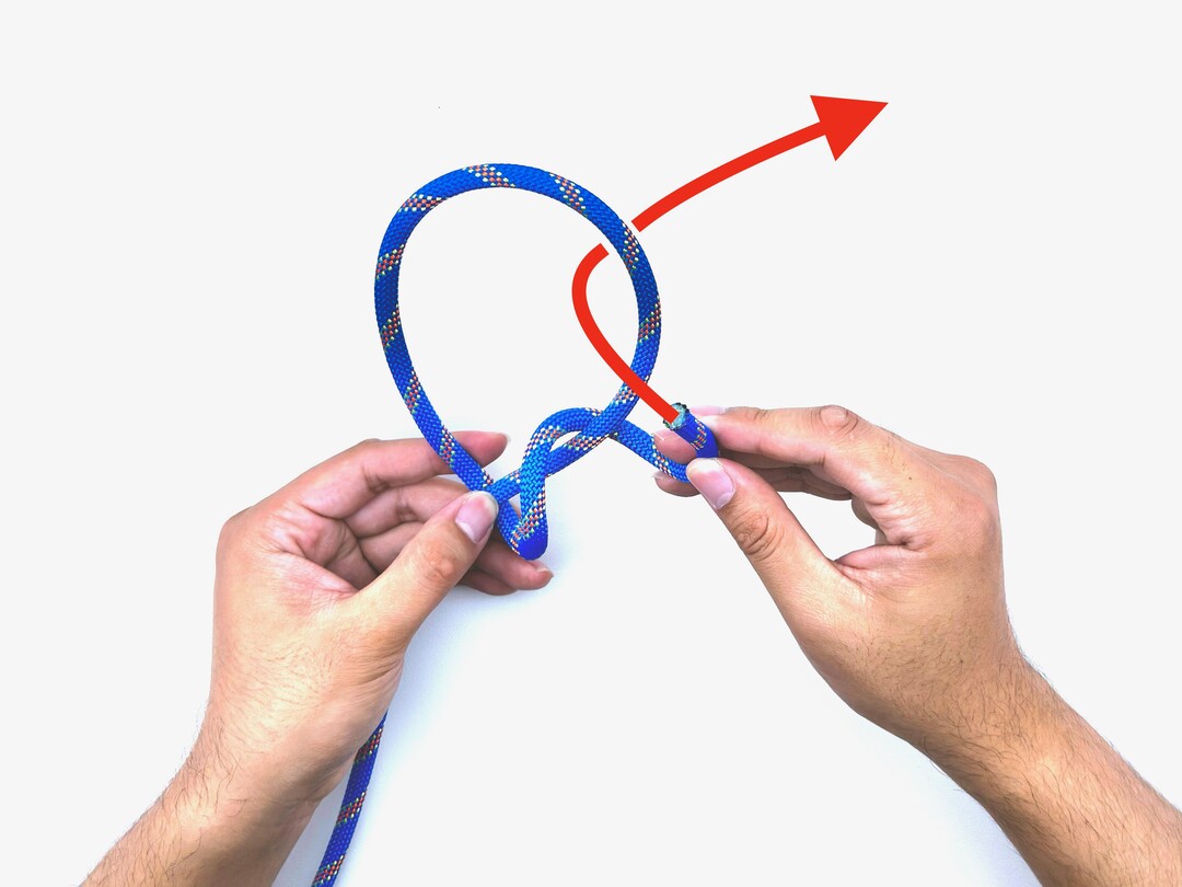 Step 4 of tying the Double Overhand Knot knot - detailed visual instruction
