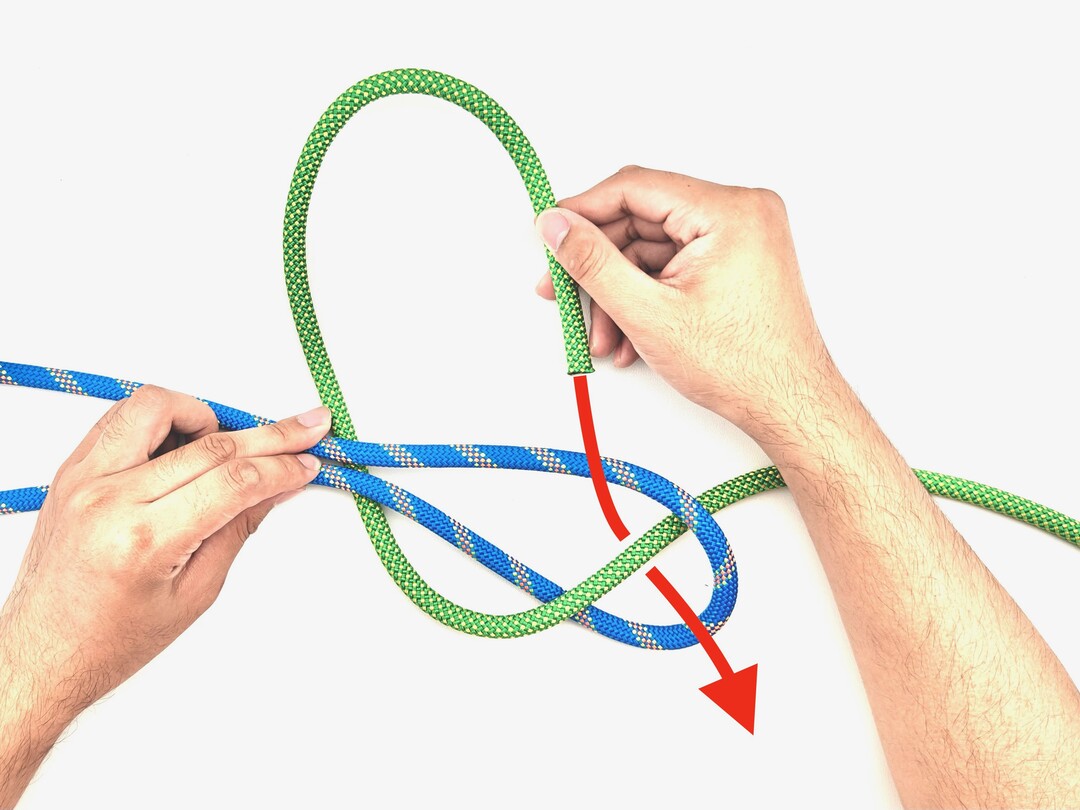 Step 4 of tying the Double Sheet Bend knot - detailed visual instruction