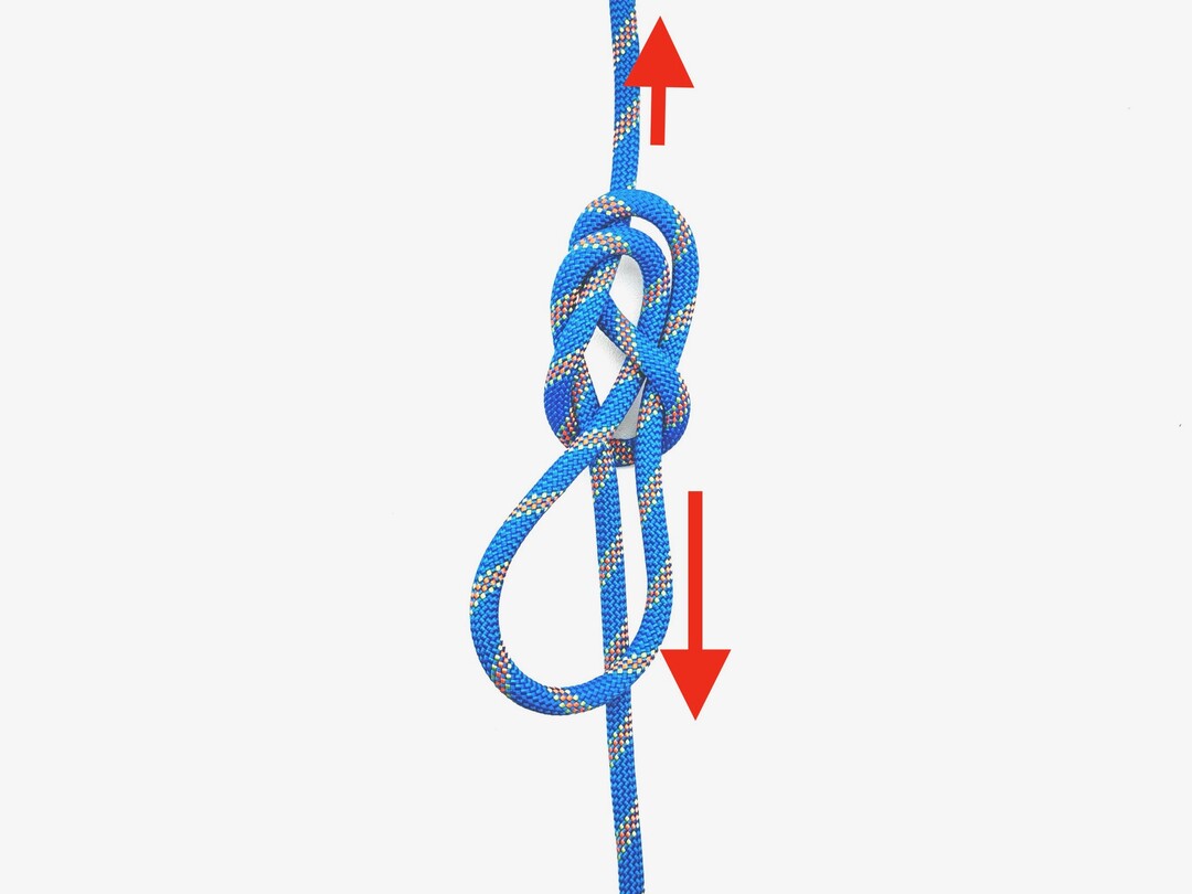 Step 4 of tying the Figure 8 Directional Loop knot - detailed visual instruction