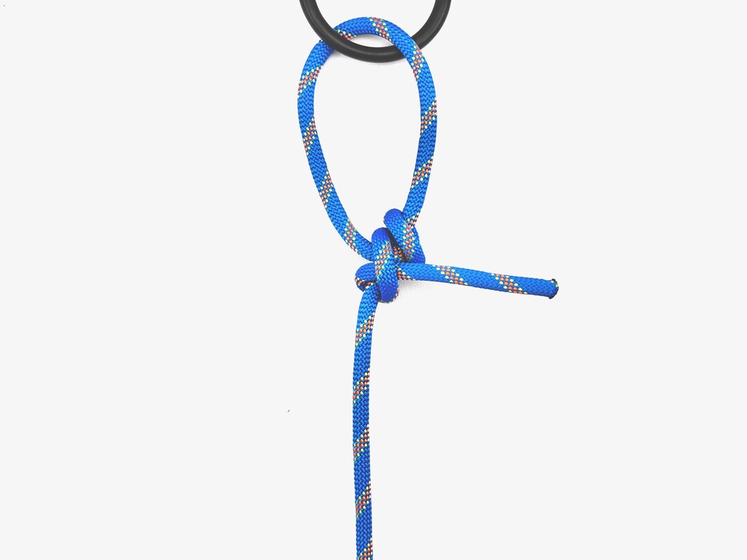 Midshipman's Hitch - Hitch knot tying instructions