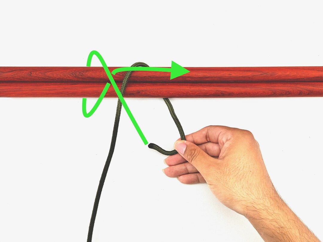 Step 2 of tying the Shear Lashing knot - detailed visual instruction