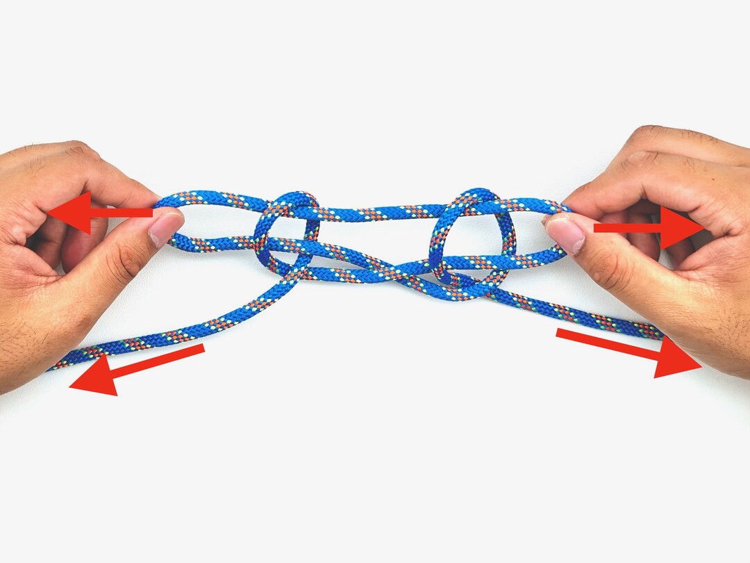 Step 4 of tying the Sheepshank knot - detailed visual instruction