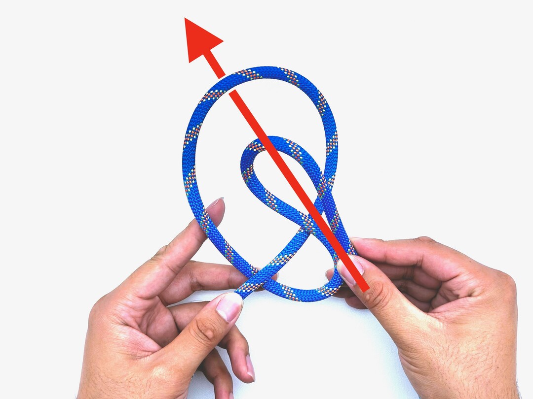 Step 2 of tying the Slipped Overhand Knot knot - detailed visual instruction