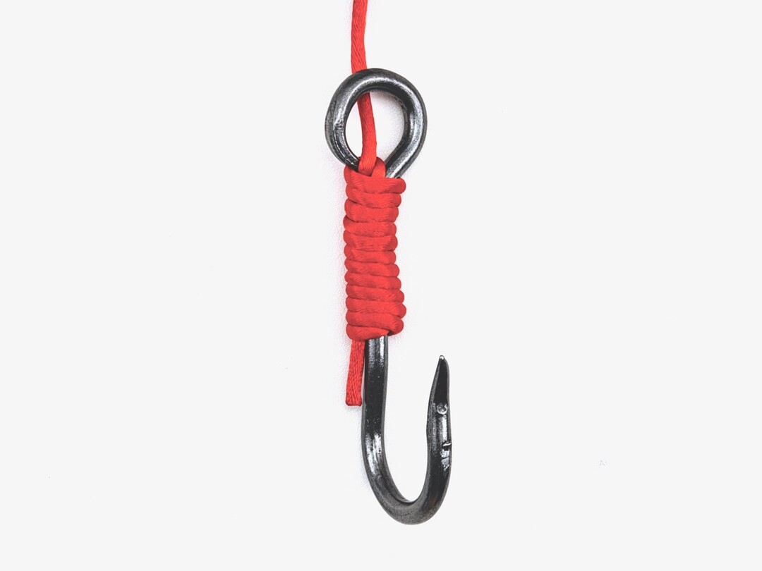 Snelling a Hook - Hitch knot tying instructions
