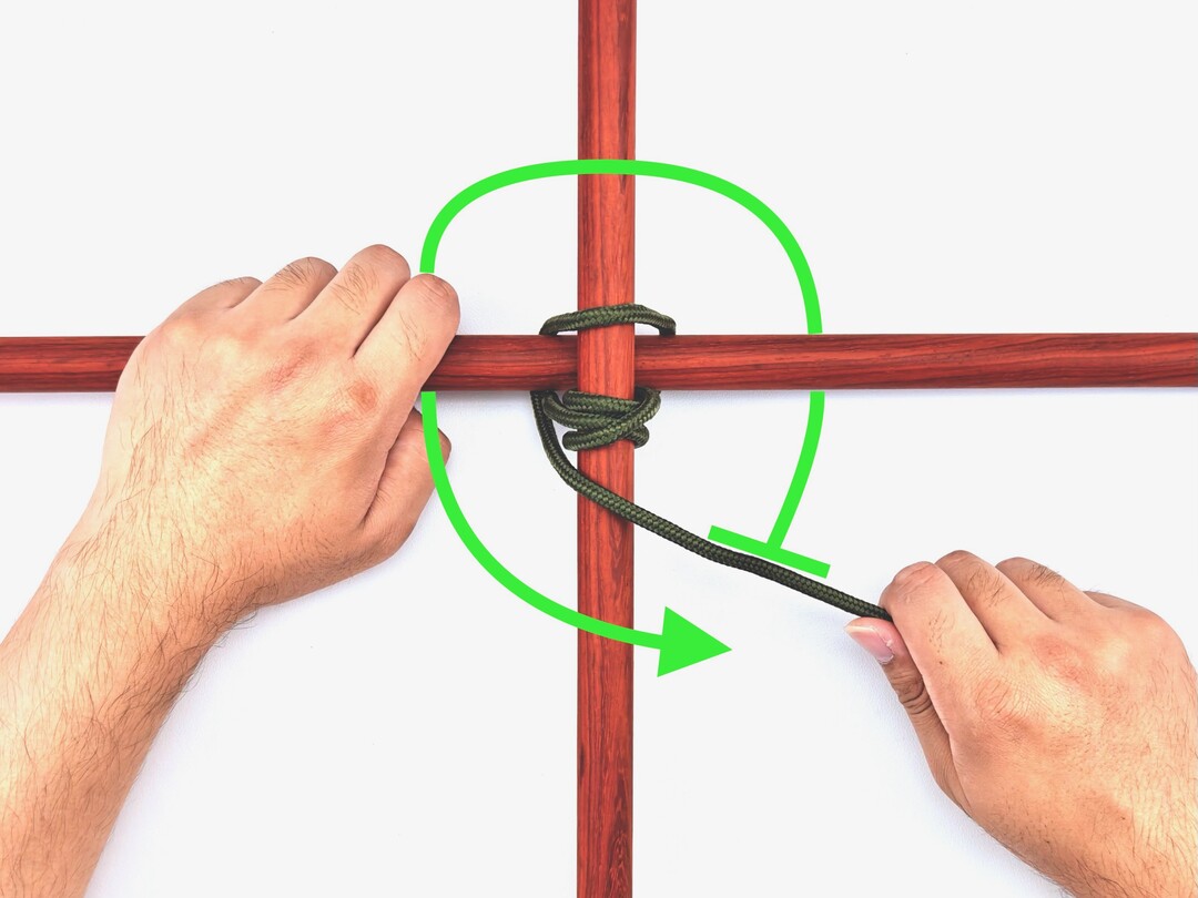 Step 4 of tying the Square Lashing knot - detailed visual instruction