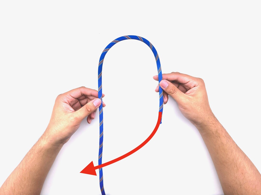 Step 3 of tying the Stevedore Knot knot - detailed visual instruction