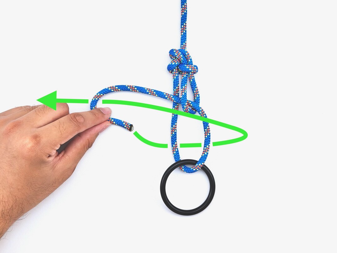 Step 5 of tying the Trucker's Hitch knot - detailed visual instruction
