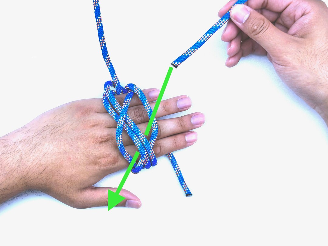 Step 14 of tying the Turk's Head (3-Lead 4-Bight) knot - detailed visual instruction