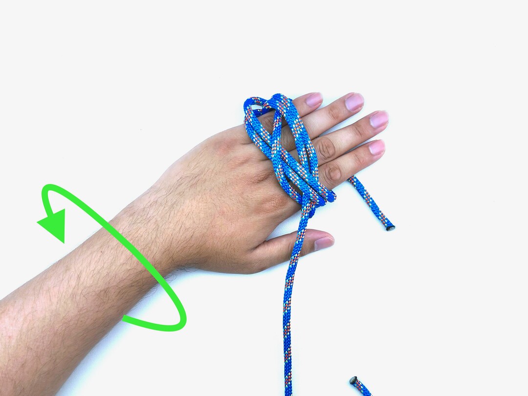 Step 15 of tying the Turk's Head (3-Lead 4-Bight) knot - detailed visual instruction
