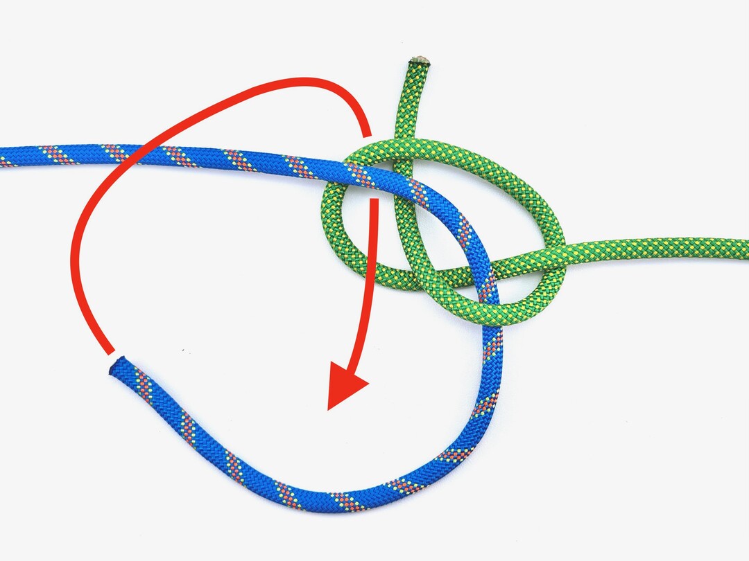 Step 3 of tying the Zeppelin Bend knot - detailed visual instruction